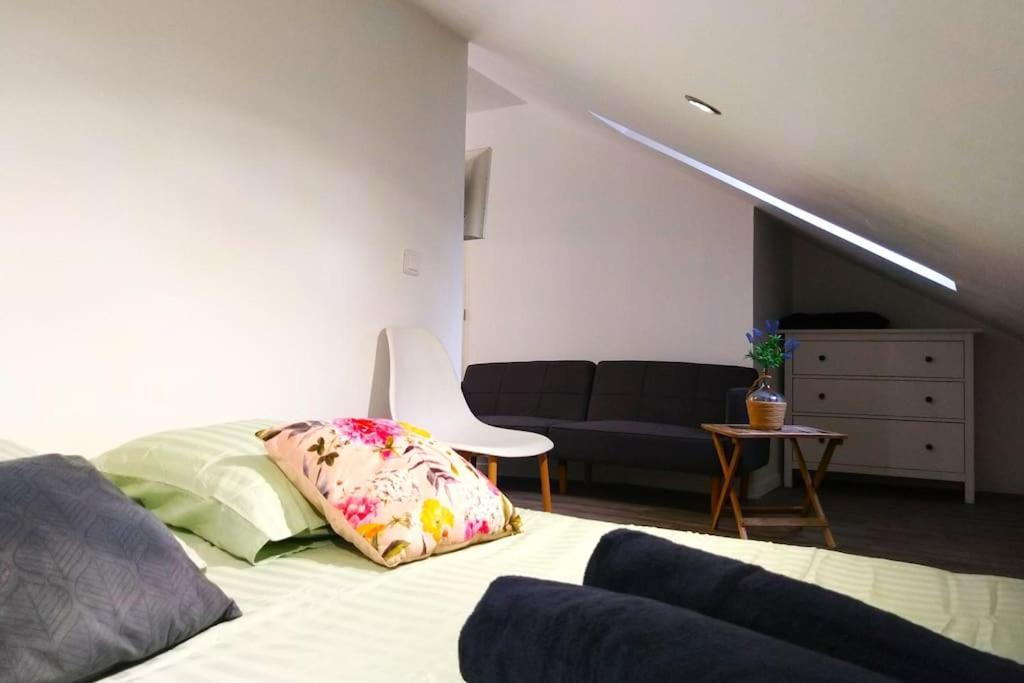 Le Cours Foucault - 3 Appartements - 8 Couchages Монтобан Екстер'єр фото